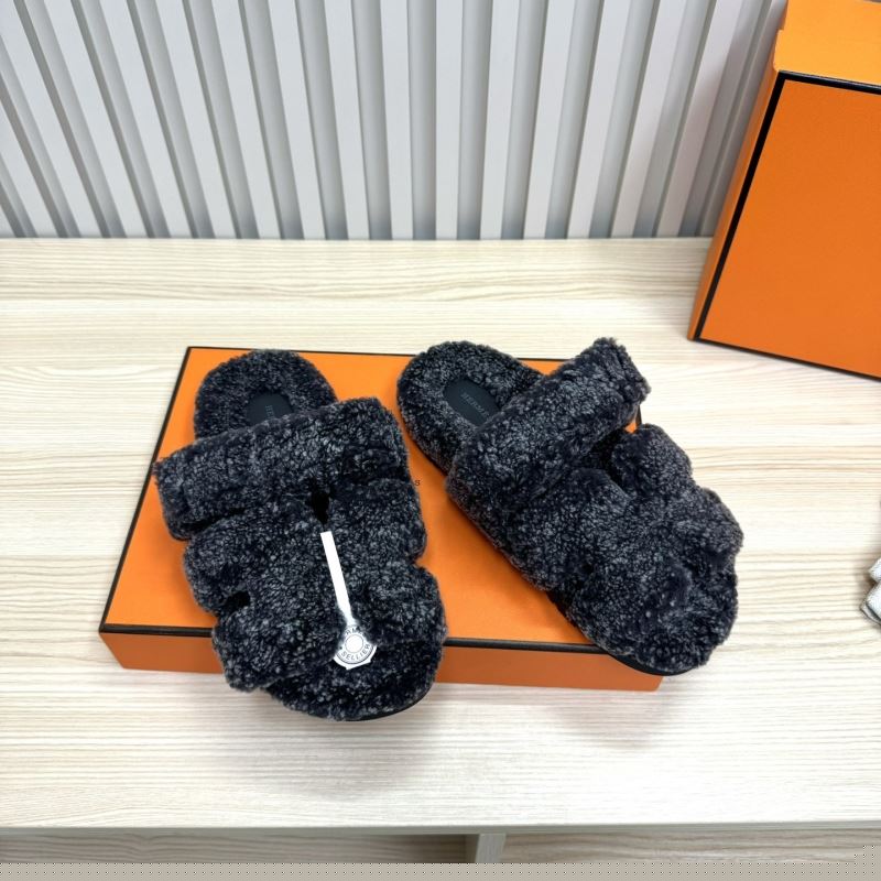 H**mes slippers